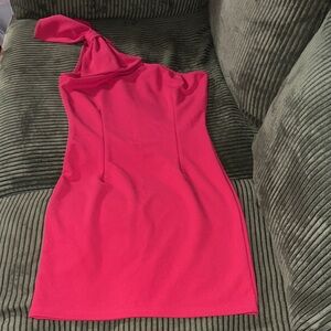 Chic One-Shoulder Pink Dress